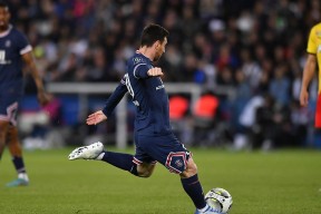 九游官网 -关于埃因霍温迎法甲关键赛；清晨官宣签约；信心回归；身体对抗强度拉满的信息