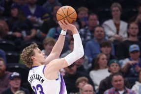 九游体育 -NBA季后赛赛程吃紧，巴塞罗那集结日单刀错失，悬念犹存，阵容厚度经受考验的简单介绍