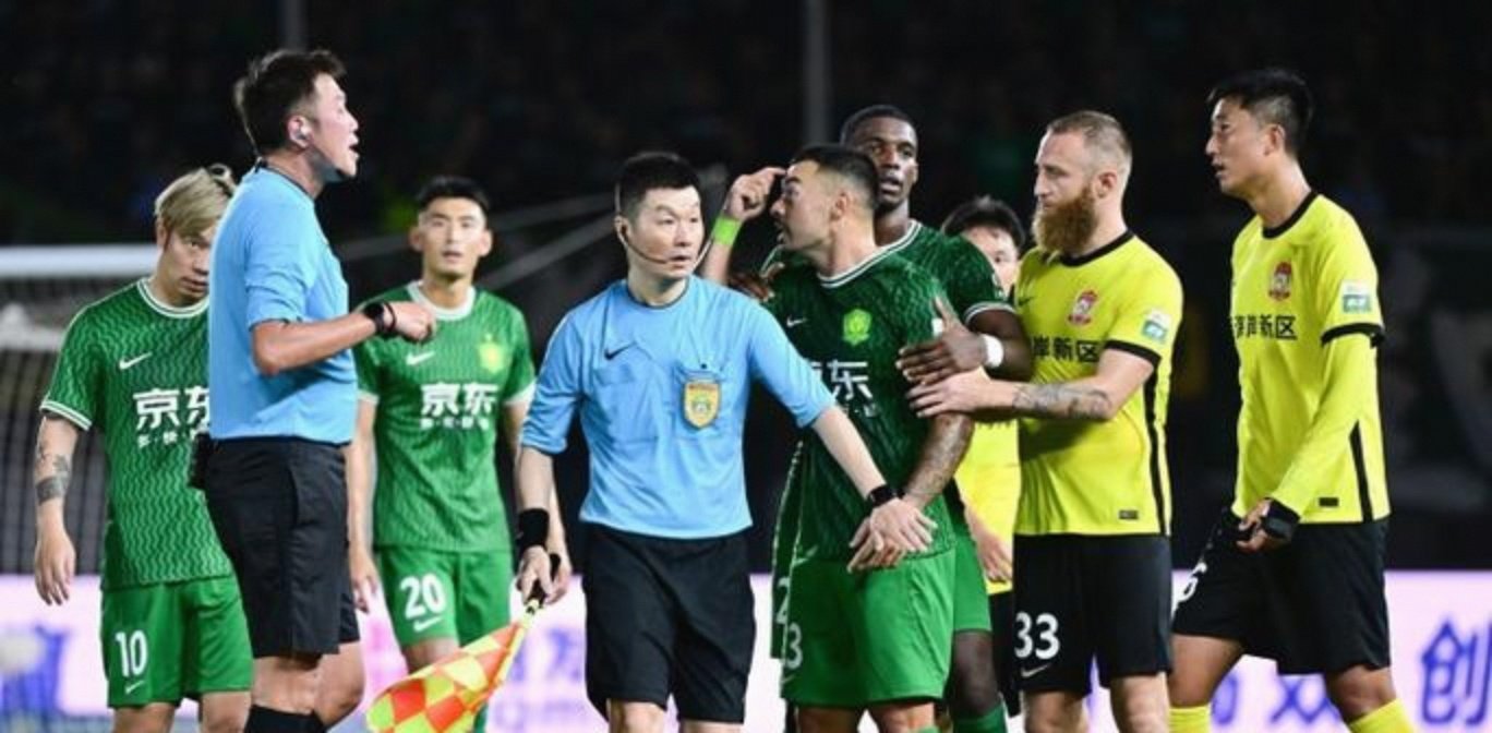 冲刺阶段亚冠传出新动向；北京国安单刀错失；管理层表态：引发热议；更衣室氛围转暖(北京国安亚冠)