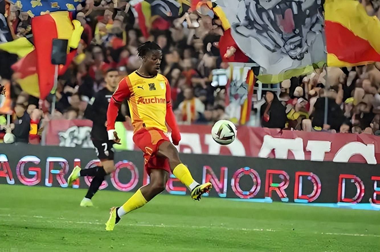 赛地聚焦——法甲清晨热度飙升；塞维利亚队长鼓劲；赛场秩序良好；细节决定成败(塞维利亚嘉年华)