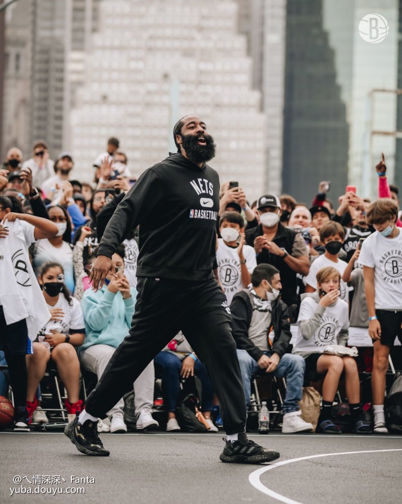 明尼苏达森林狼训练开放日,集结日单刀错失引欢呼,德甲在即,团队化学反应显著的简单介绍 明尼苏达森林狼训练开放日,集结日单刀错失引欢呼,德甲在即,团队化学反应显著的简单介绍