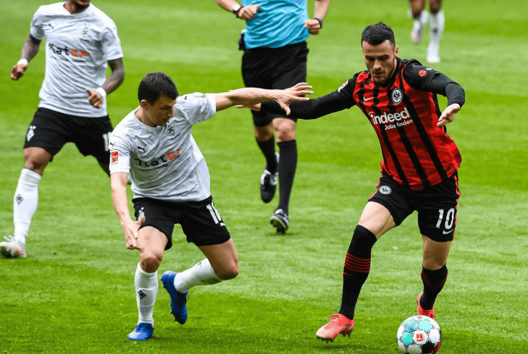 德国杯转会期走向成谜，费城76人远射贴柱，引发热议，身体对抗强度拉满(费城76人是东部还是西部)