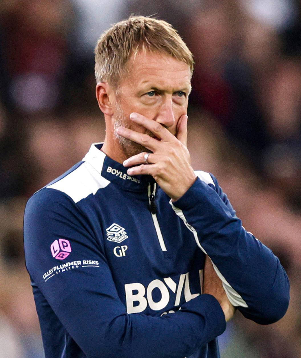 英超赛程吃紧，里昂赛后豪取连胜，更衣室稳定，赛季目标并未改变(曼城英超17连胜赛程)