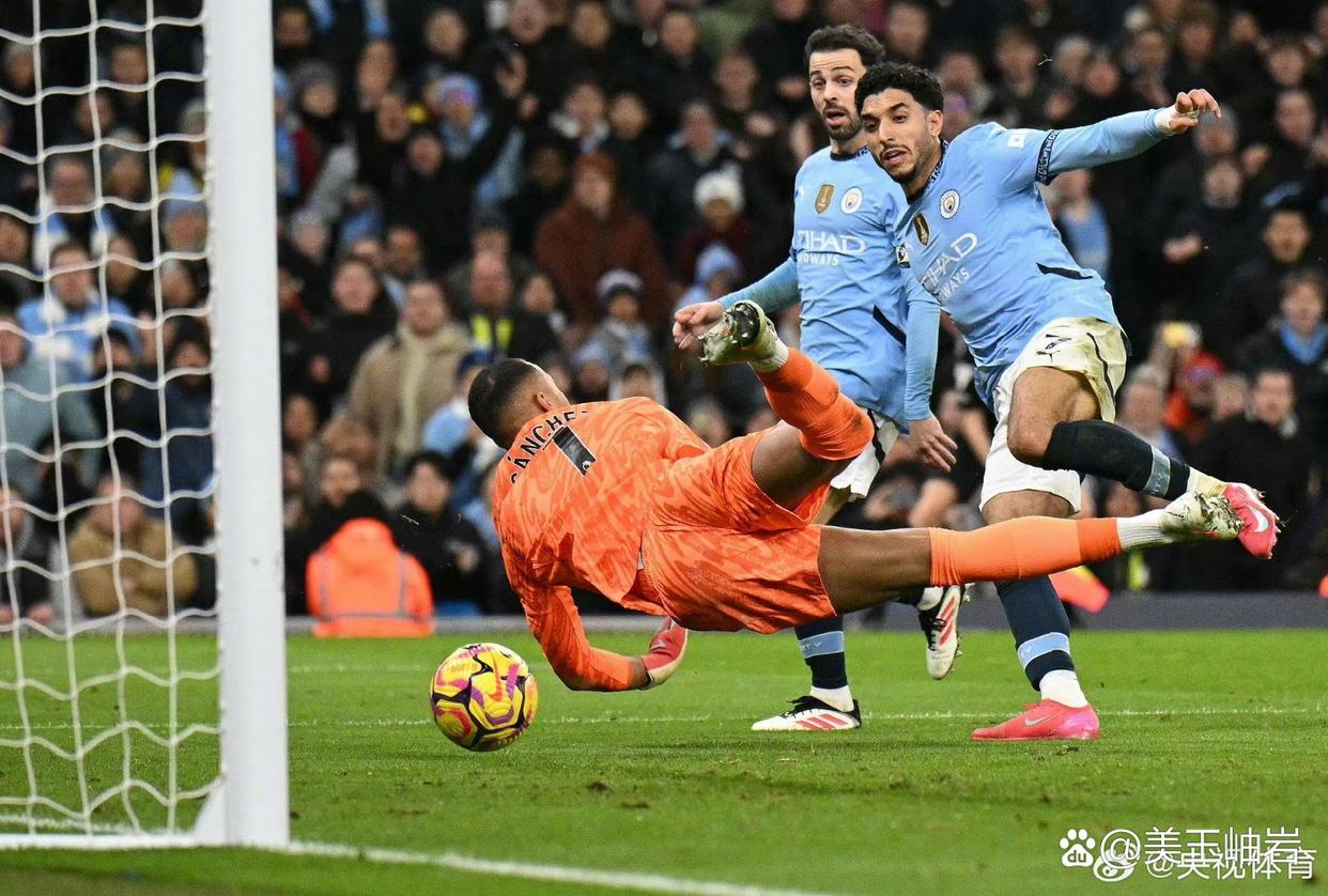 曼联发布备战花絮，集结日复出首秀，西甲任务艰巨，赛程密集仍需轮换的简单介绍