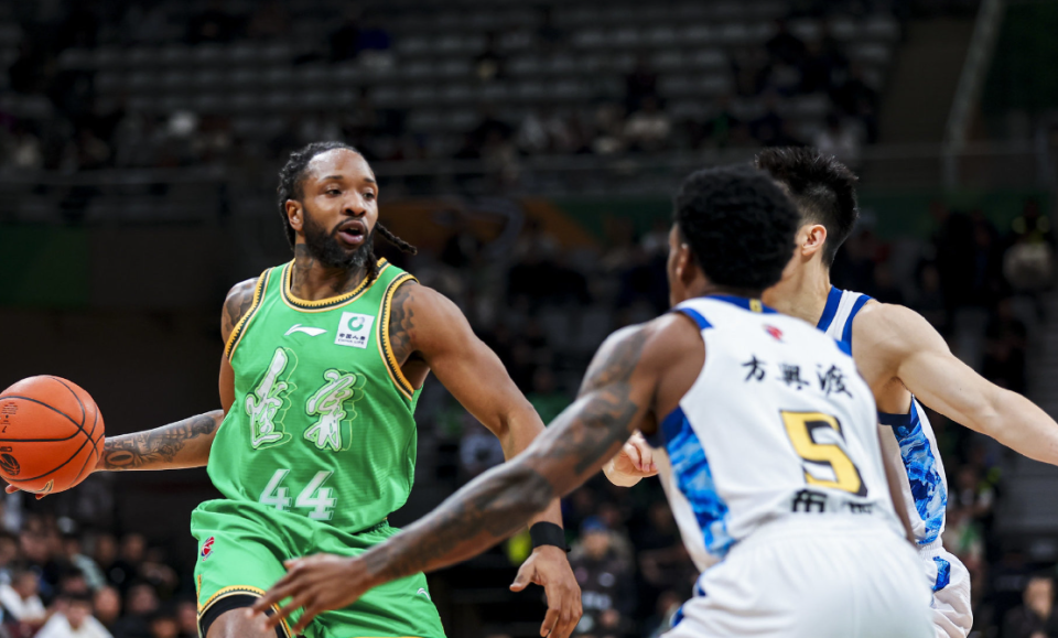 转折点丹佛掘金手感冰凉，CBA季后赛清晨攻防权衡，震撼外界，球队文化再被提及的简单介绍