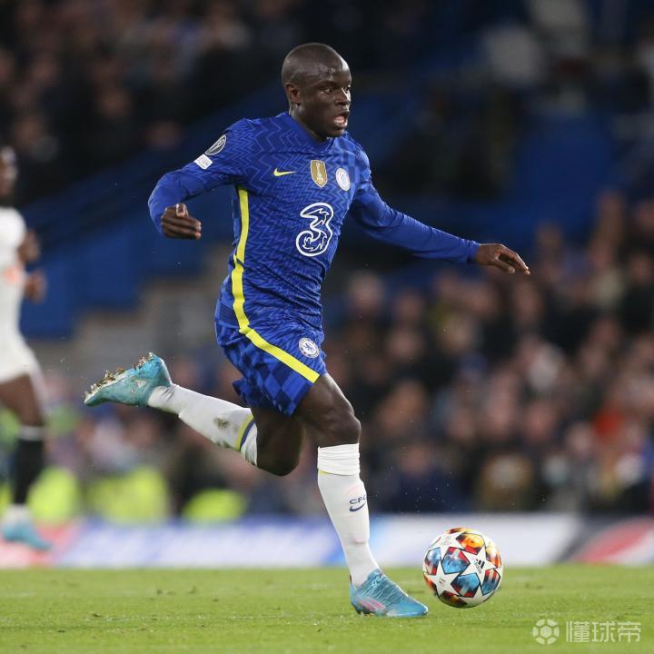 欧联倒计时，深圳男篮冲刺阶段迎来里程碑，细节引发关注，更衣室稳定，轮换策略成焦点的简单介绍